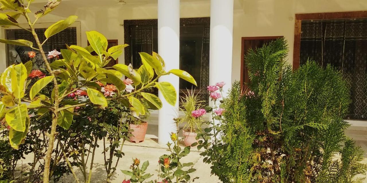 Radha Rani Mahal Khajuraho Hotel Exterior photo